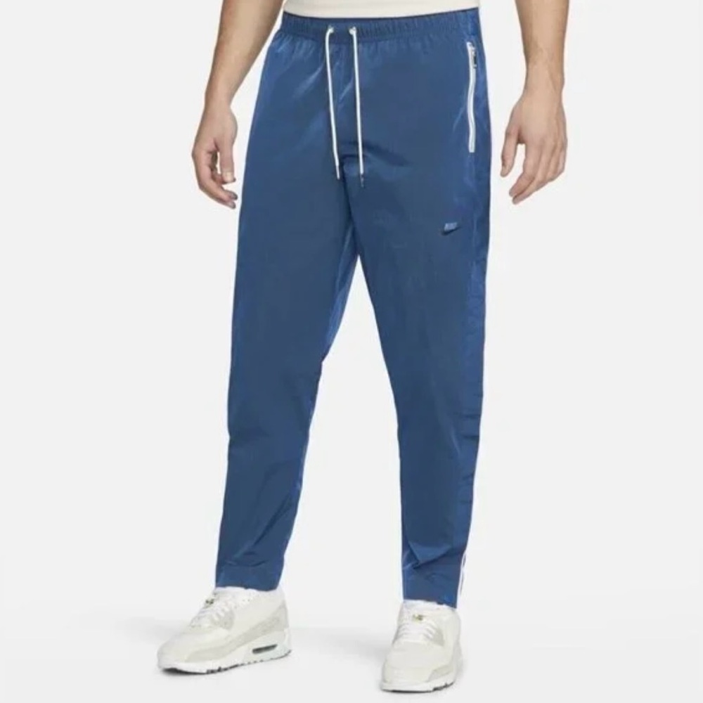 NWT Nike Sportswear Men’s Essential Breakaway Pants